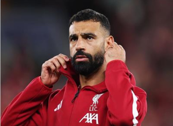 مفاجأة.. محمد صلاح خارج تشكيلة «فيفبرو» لأفضل 11 لاعبًا في العالم 2025 
