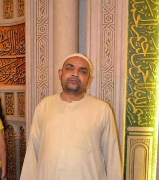 حُسن خاتمة.. وفاة الشيخ نادي زيدان مؤذن مسجد السيدة زينب أثناء الوضوء