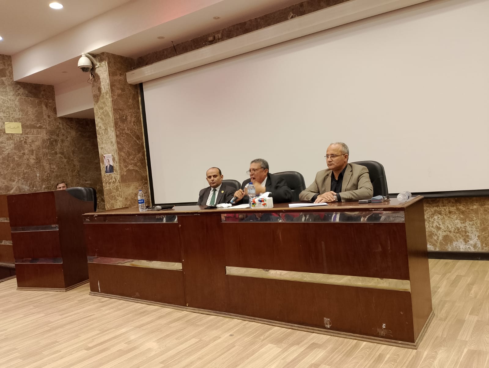 وكيل تعليم البحيرة يبحث الاستعدادات النهائية لانتخابات مجلس النواب 2025