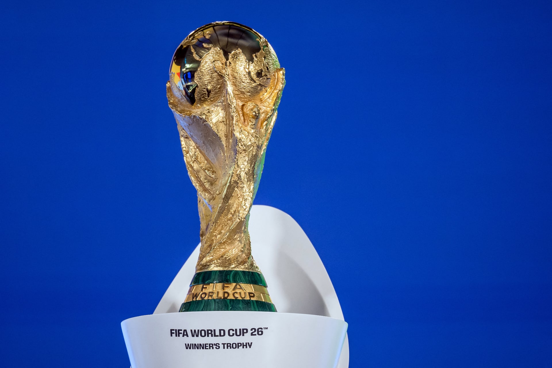 تردد القنوات الناقلة لـ قرعة كأس العالم 2026 بالولايات المتحدة وكندا والمكسيك