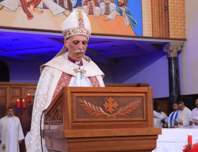 بدء قداس عيد الميلاد