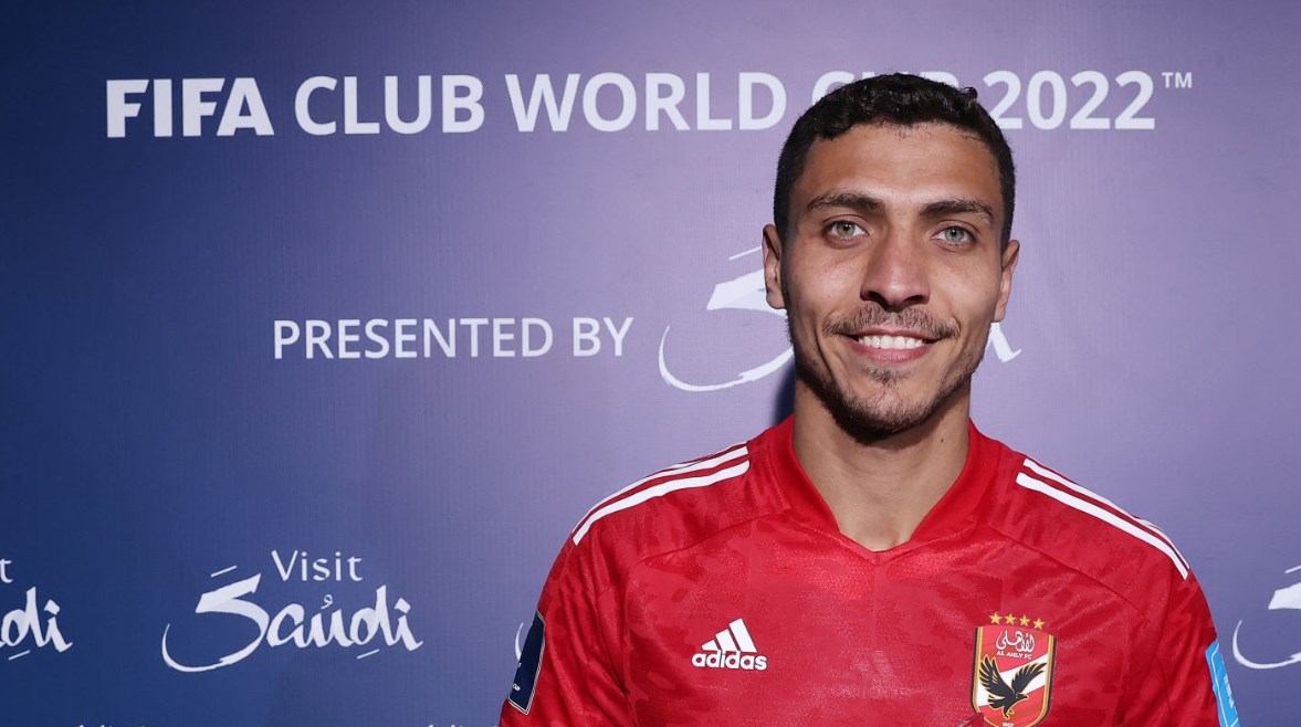محمد شريف مهاجم منتخب مصر الثاني يوضح حقيقة "أزمة التبديل"