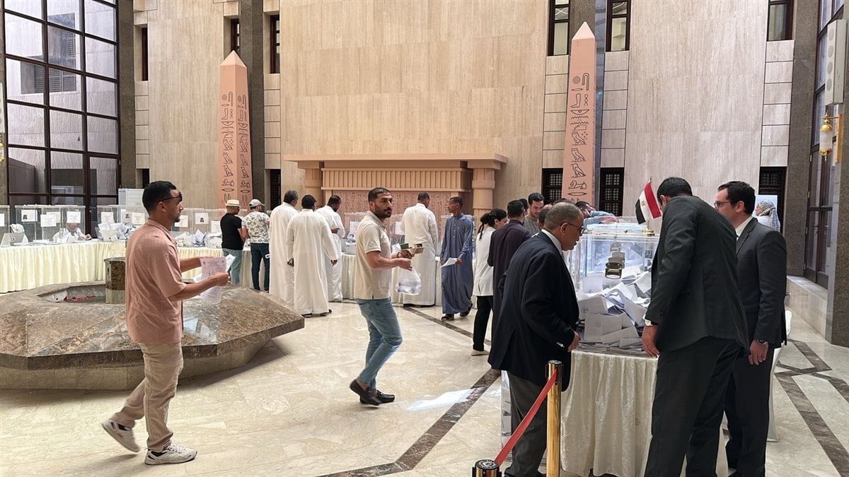 بدء الاقتراع في 30 دائرة من المرحلة الأولى لانتخابات "النواب" بتصويت المصريين في الخارج