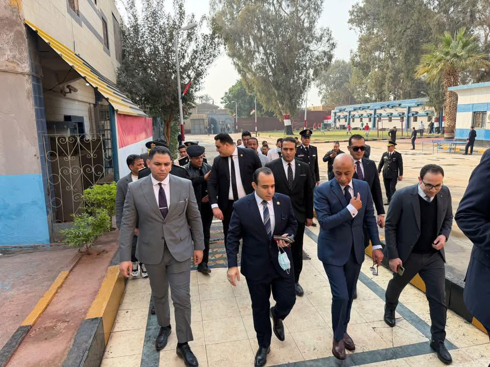 النيابة العامة تتفقد أوضاع النزلاء بمركزي وادي النطرون وأبو زعبل