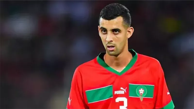 تفاصيل عرض الأهلي لضم المغربي يوسف بلعَمري خلال الميركاتو الشتوي