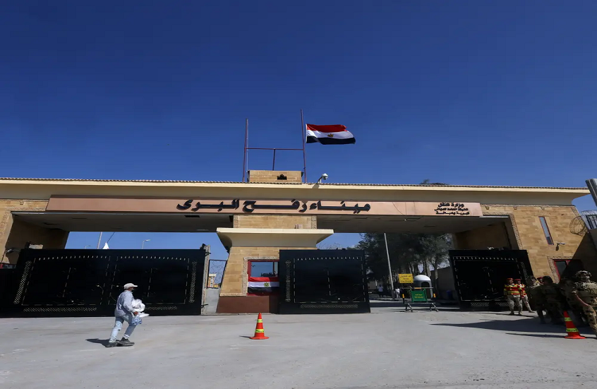 مصر ترفض فتح معبر رفح من جانب واحد..وتؤكد: تهجير الفلسطينيين خط أحمر