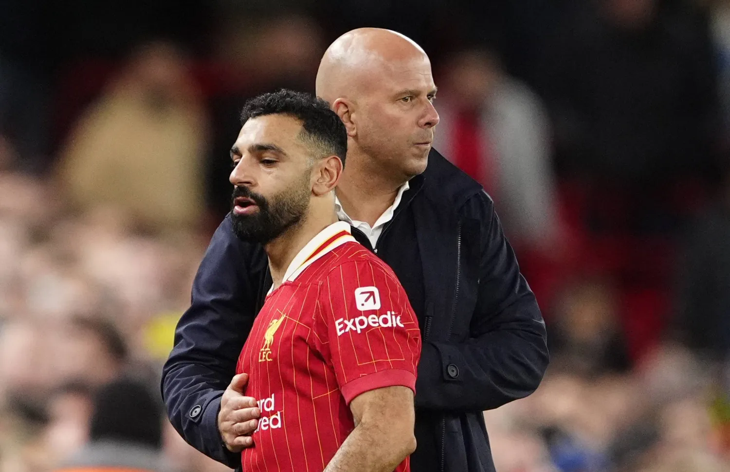 شوبير يكشف تفاصيل أزمة صلاح مع ليفربول
