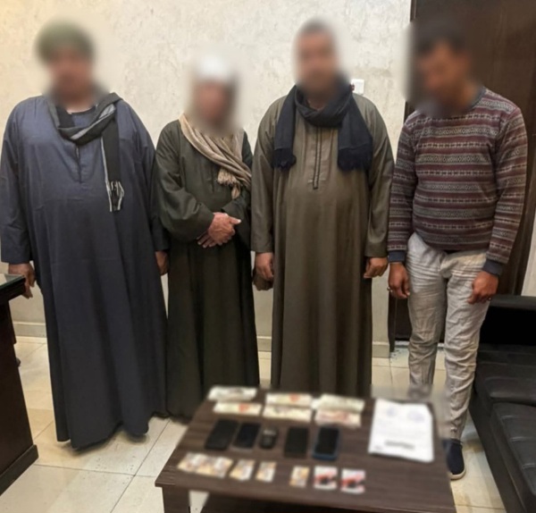 ضبط 4 أشخاص في سوهاج أثناء محاولتهم شراء أصوات الناخبين 
