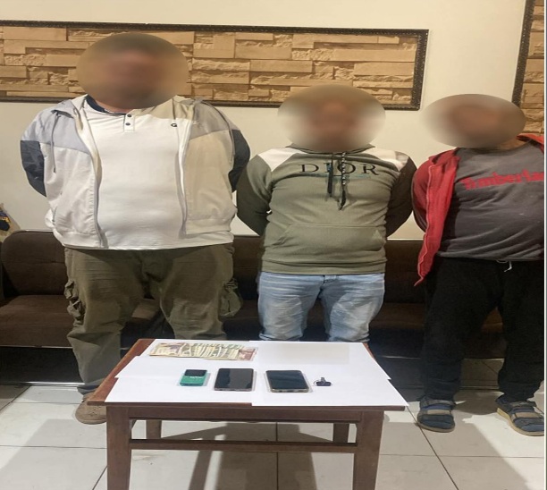 ضبط 3 أشخاص حال محاولتهم شراء أصوات الناخبين بأخميم