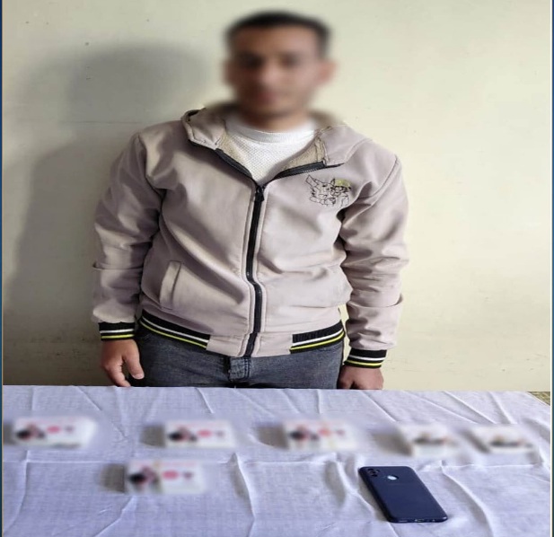 ضبط شخص فى أبوحمص بحوزته كروت دعائية انتخابية لتوجيه الناخبين