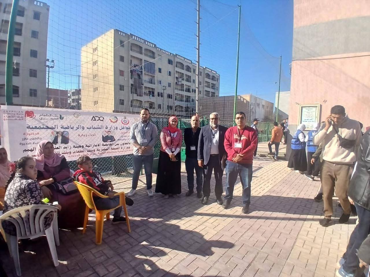 الكشف على 509 مواطنين خلال قافلة طبية مجانية بقرية الحجناية بالبحيرة 