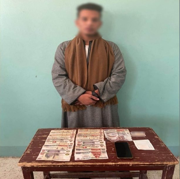ضبط شخص يوزع مبالغ مالية على الناخبين بقوص