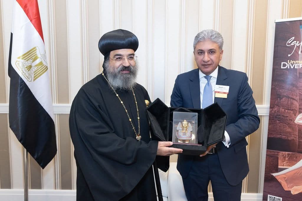 وزير السياحة والآثار يلتقي قيادات الكنيسة القبطية في واشنطن وميريلاند