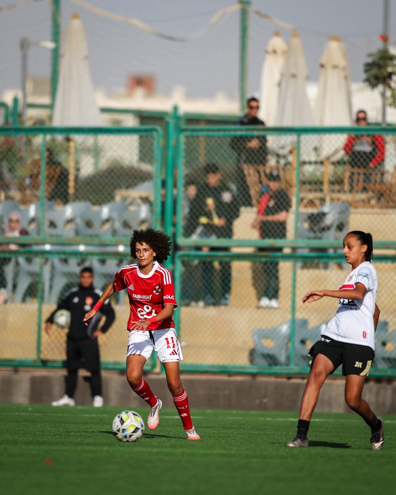 فوز الأهلي على الزمالك بخماسية بدوري الكرة النسائية