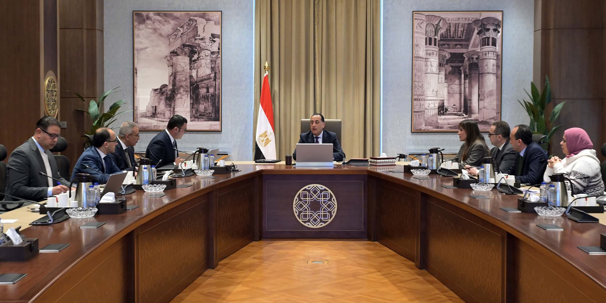 رئيس الوزراء يستعرض المخطط الهيكلي والرؤية التنموية لمنطقة "غرب رأس الحكمة"