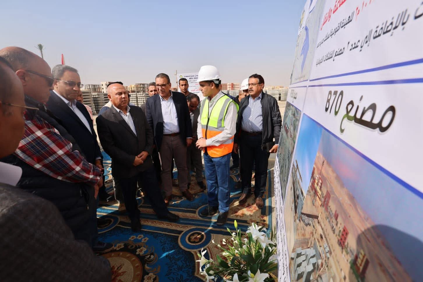 وزير الصناعة والنقل يتفقد مسار الخط الثاني للقطار السريع في 6 محافظات بالصعيد
