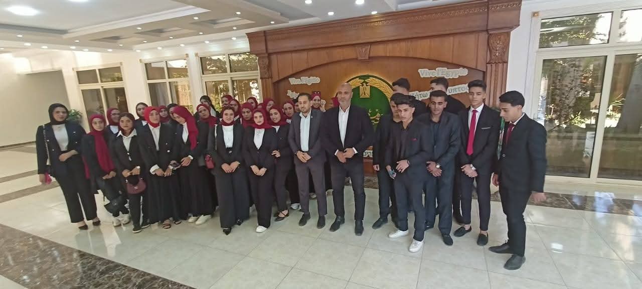 الشباب والرياضة تنظم زيارة ميدانية إلى قاعدة محمد نجيب العسكرية لطلاب جامعة دمنهور 