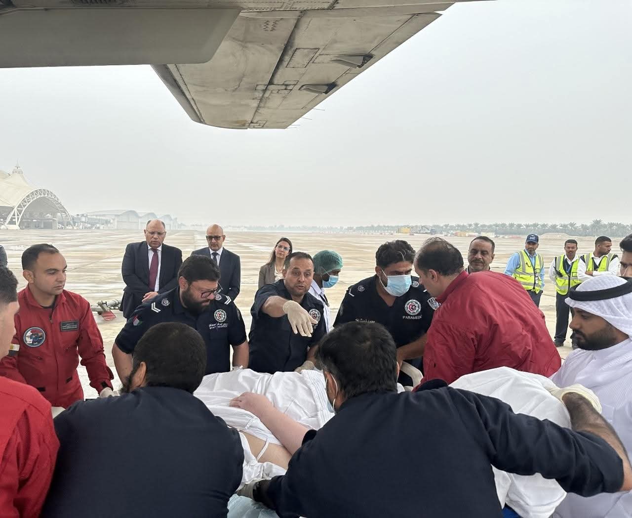إنسانية «الخارجية»..نقل مواطن مصرى من الكويت إلى مستشفى بمصر