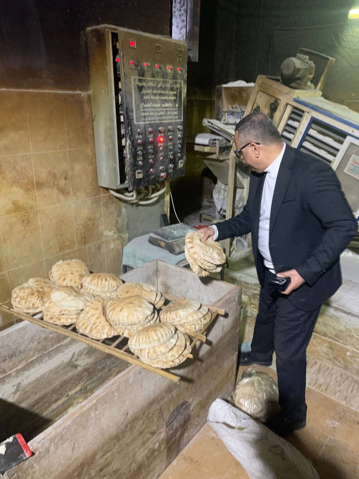 ضبط أكثر من 2 طن شاورما ولحوم فاسدة بمطاعم ومحال الجزارة.. بالدقهلية - الخبر لايف