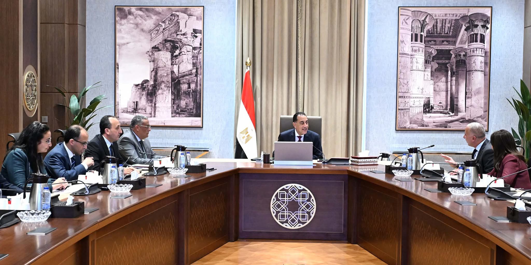 رئيس الوزراء يناقش  الفرص الاستثمارية بمنطقة "المثلث الذهبي" مع القطاع الخاص