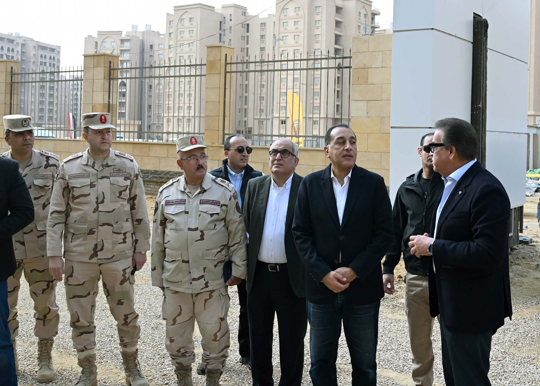 فى ختام جولته بالقليوبية.. رئيس الوزراء يتفقد مشروع إنشاء مستشفى التأمين الصحي الشامل الجديد