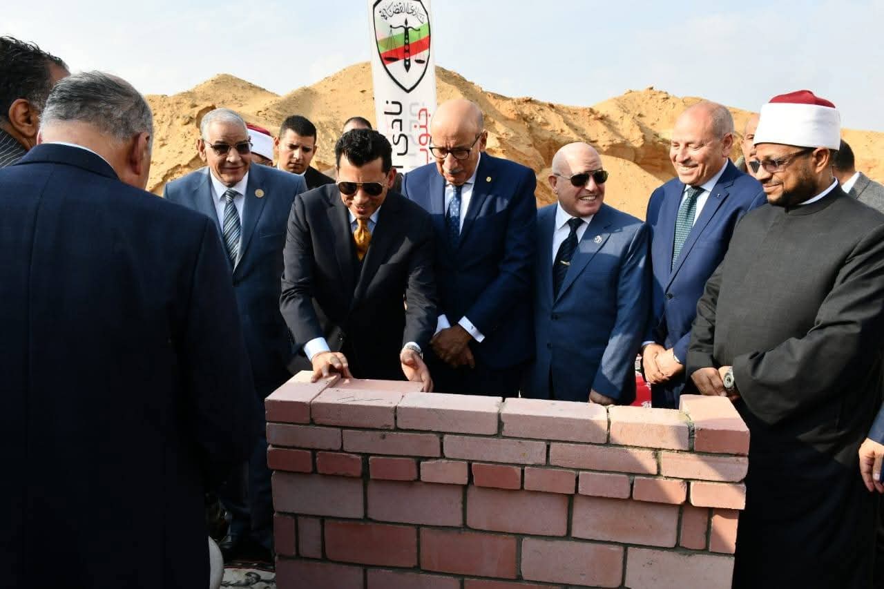 وضع حجر أساس مسجد قضاة مصر بحضور وزير الشباب ومحافظ القاهرة 