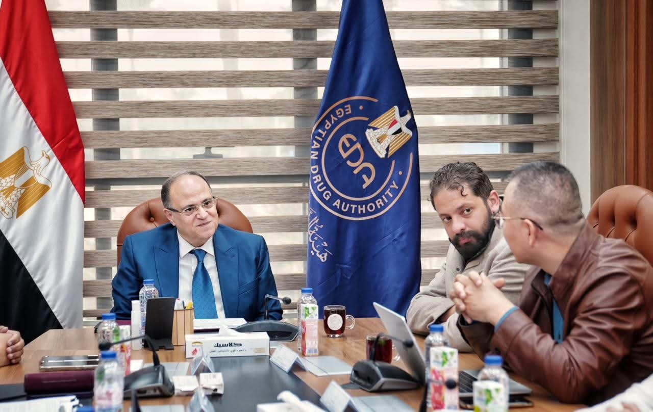 هيئة الدواء تبحث مع «شينزن رويان» الصينية التعاون فى التكنولوجيا الحيوية