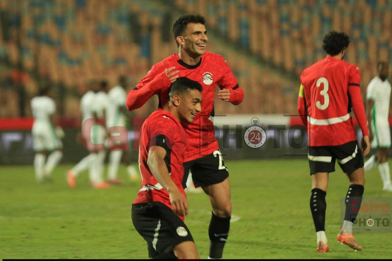 منتخب مصر يهزم نيجيريا 1/2 بدون صلاح ومرموش