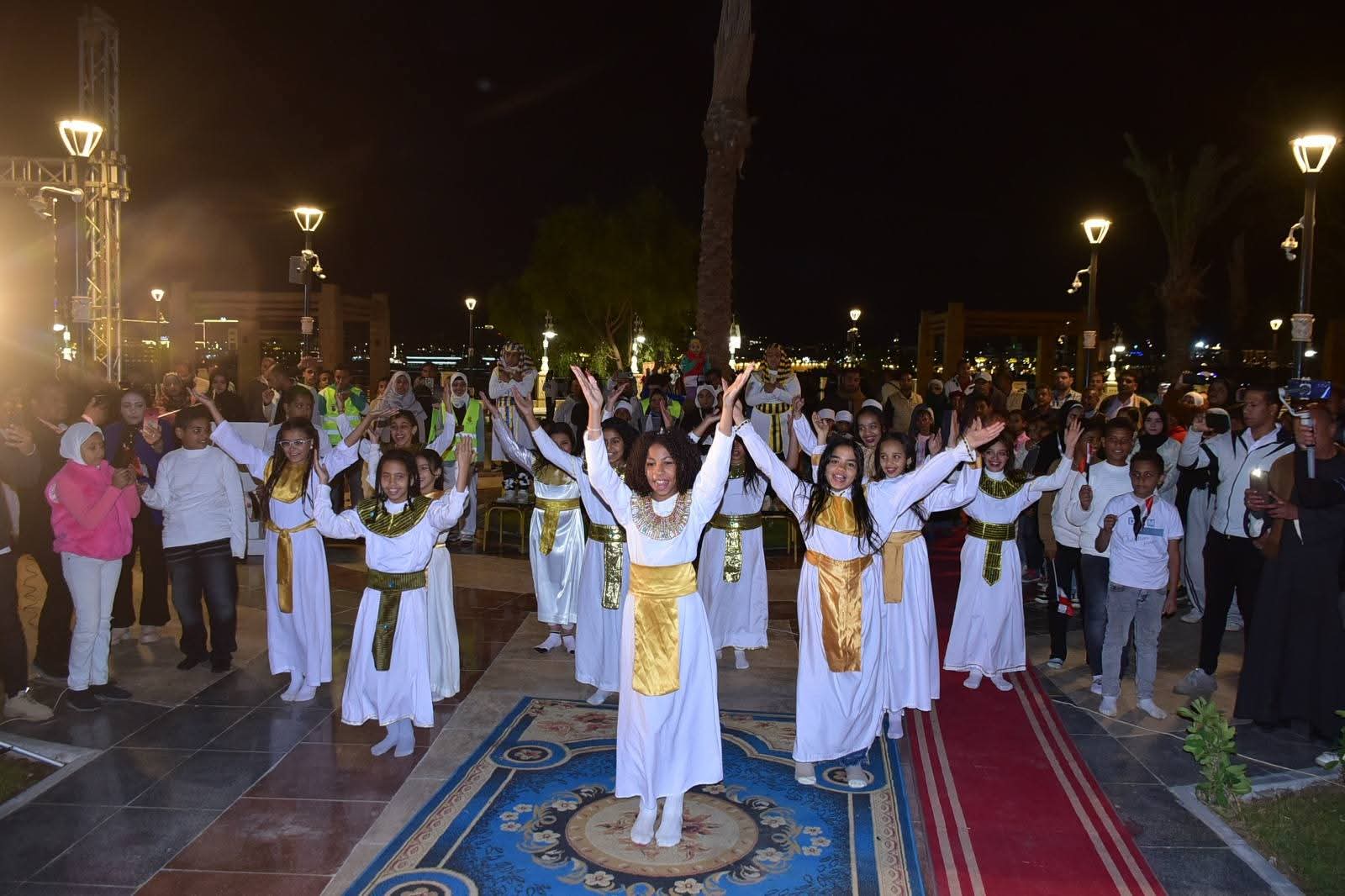 محافظ الأقصر يفتتح مشروع تطوير كورنيش البر الغربي بمدينة القرنة