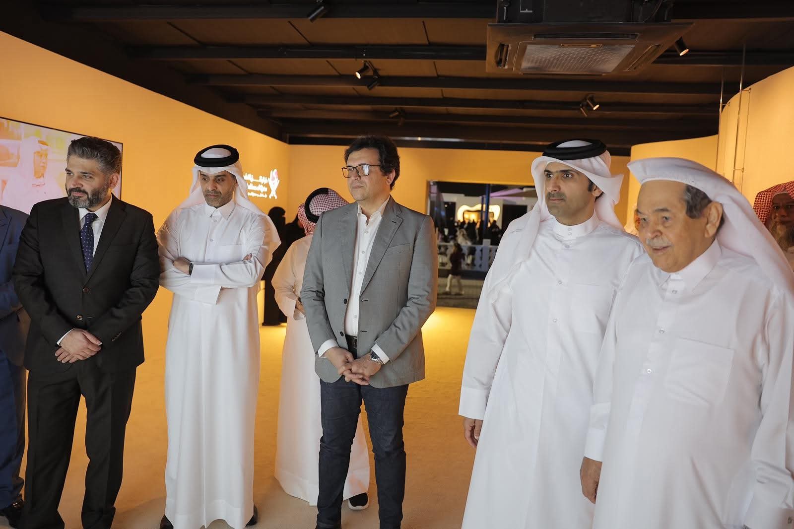 وزير الثقافة يبحث تعزيز التعاون الثقافي مع هيئة متاحف قطر    
