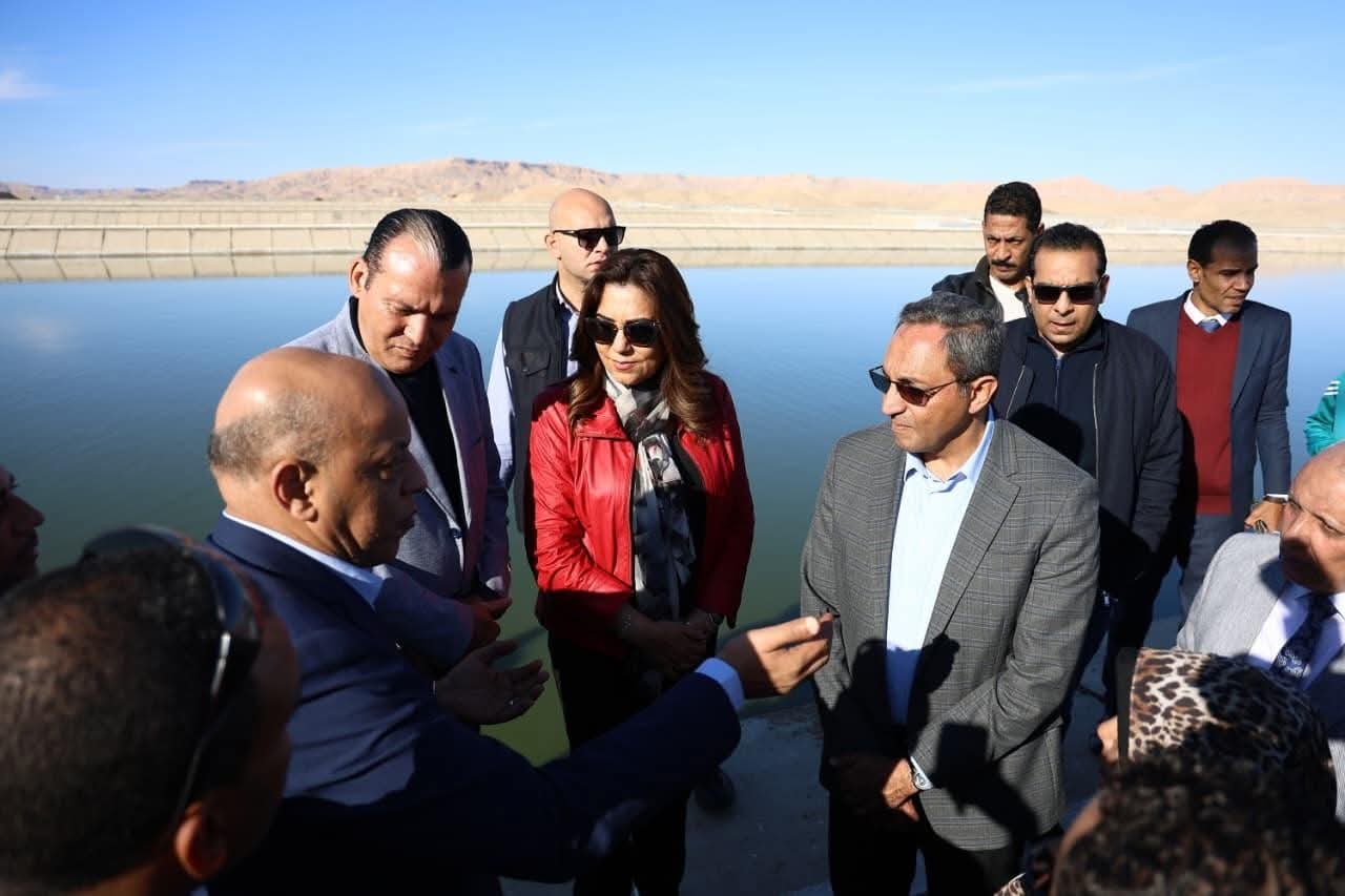 وزيرة التنمية المحلية تفتتح محطة معالجة الصرف الصحي بقرية الأشراف البحرية بقنا