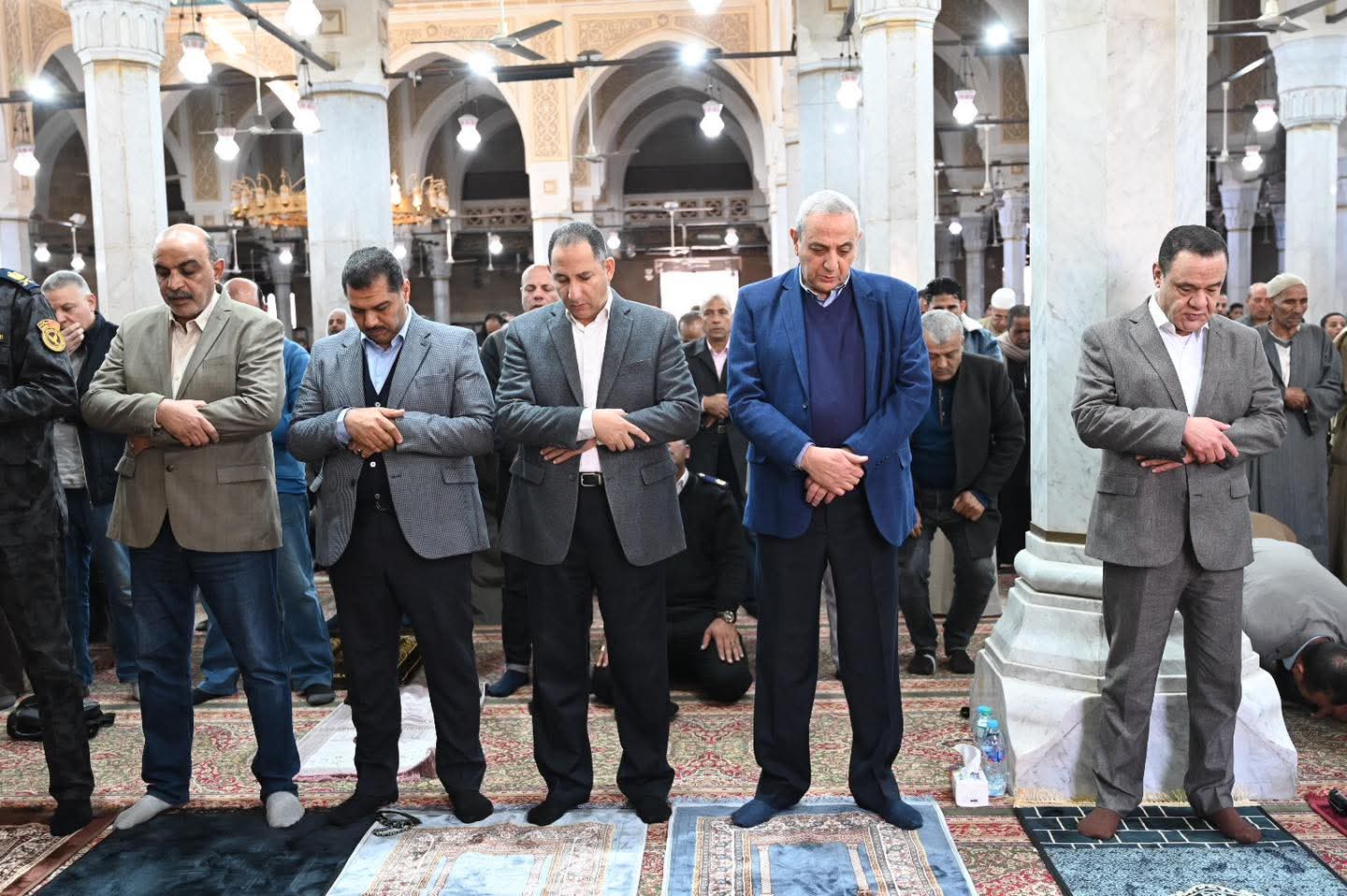 محافظ الغربية يؤدي صلاة الجمعة بمسجد السيد البدوي ويؤكد: التواجد الميداني ركيزة أساسية في العمل التنفيذي