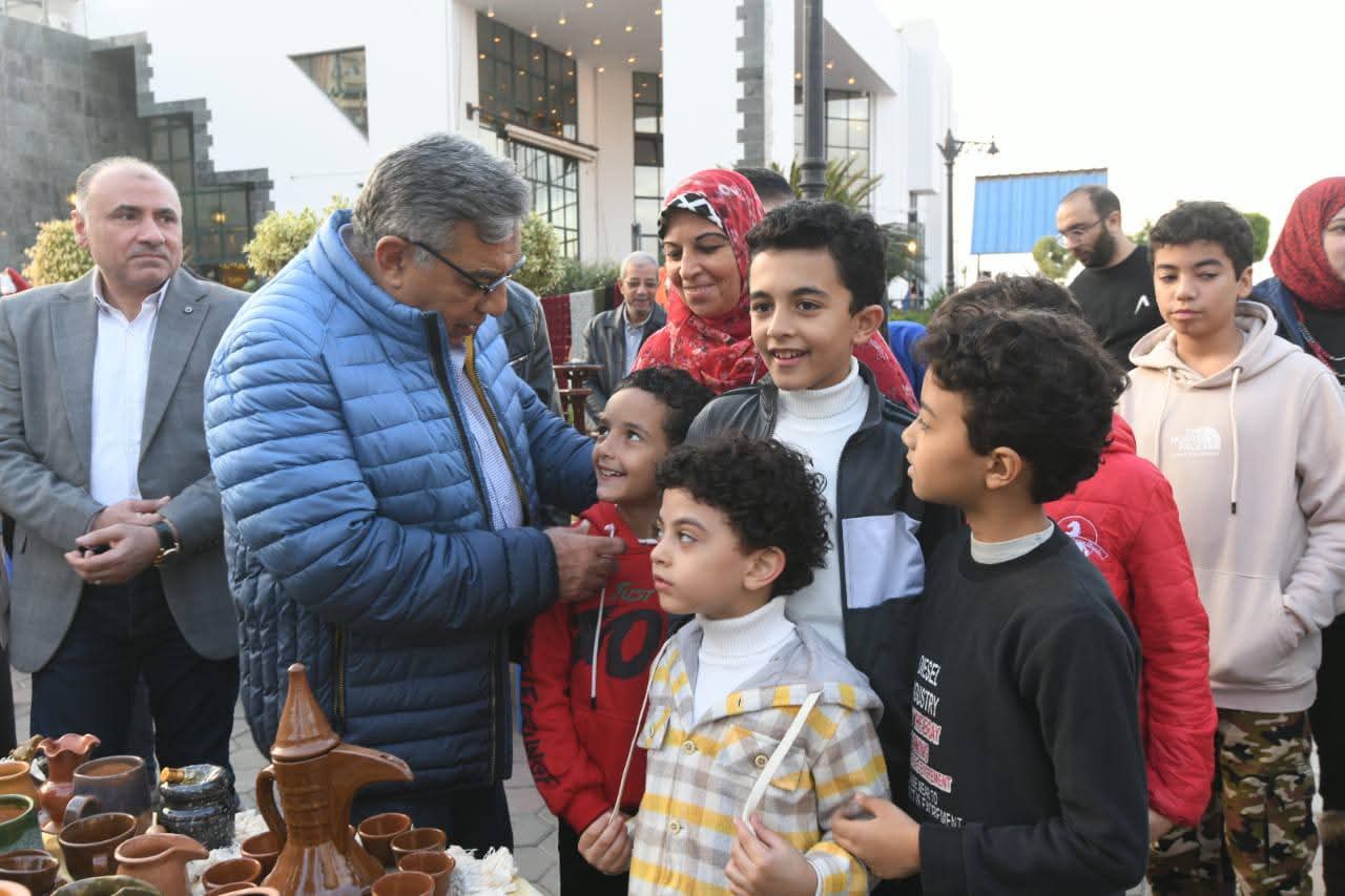 المعرض الدائم للسلع الغذائية بالمنصورة.. بأسعار مخفضة 