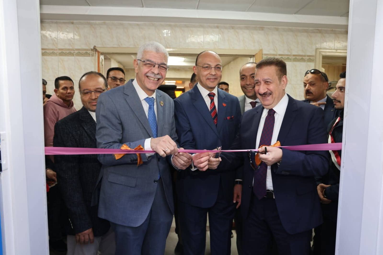 محافظ المنوفية ورئيس الجامعة يفتتحان عدد من المنشآت الطبية الجديدة بإستثمارات  82 مليون جنيه 