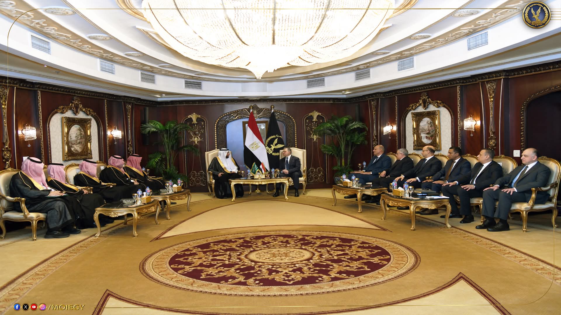 وزير الداخلية: تعزيز التعاون مع وزارة الحج والعمرة السعودية لخدمة الحجاج