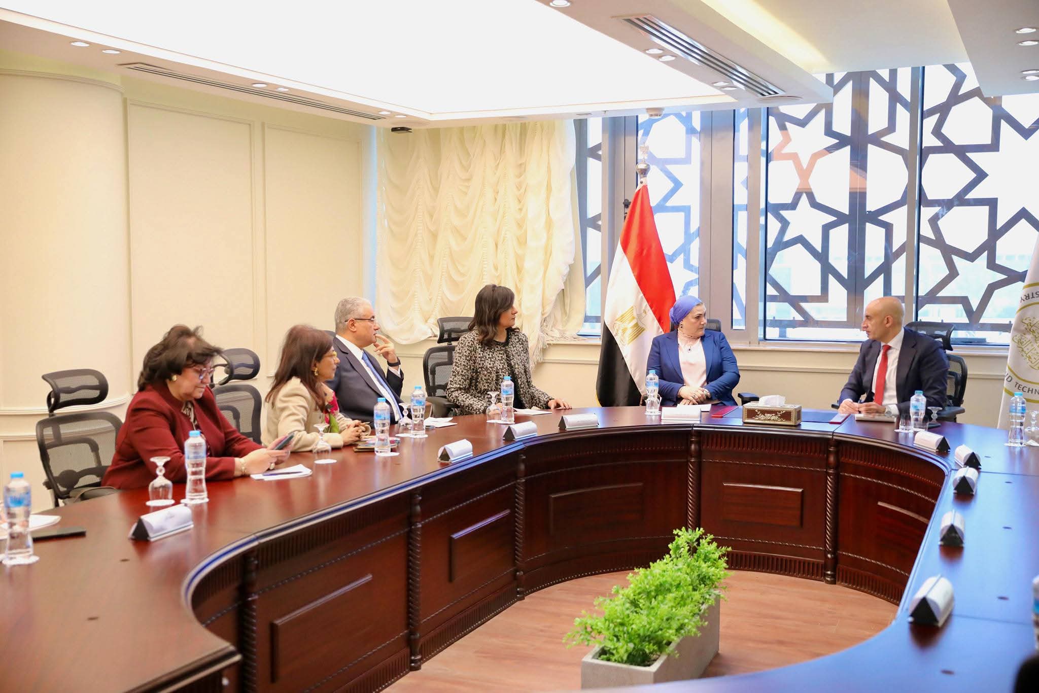 وزير التربية يبحث إطلاق حملة «طفل متوازن.. مجتمع متماسك»