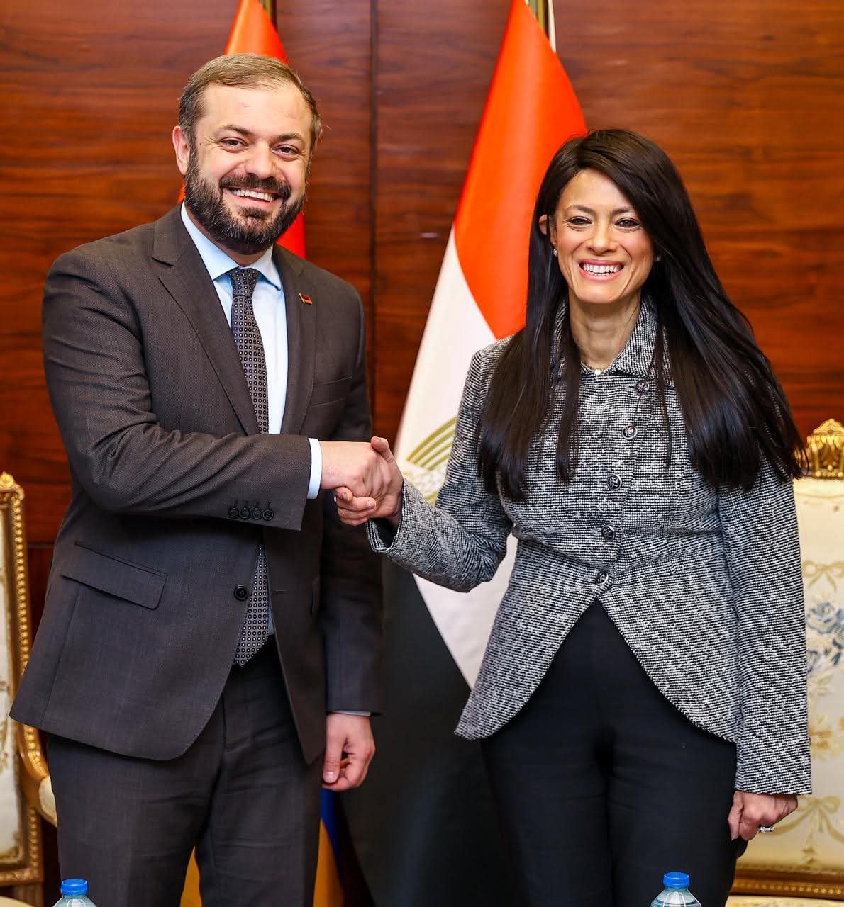 وزيرة التخطيط تثمن العلاقات القوية التي تربط مصر وأرمينيا