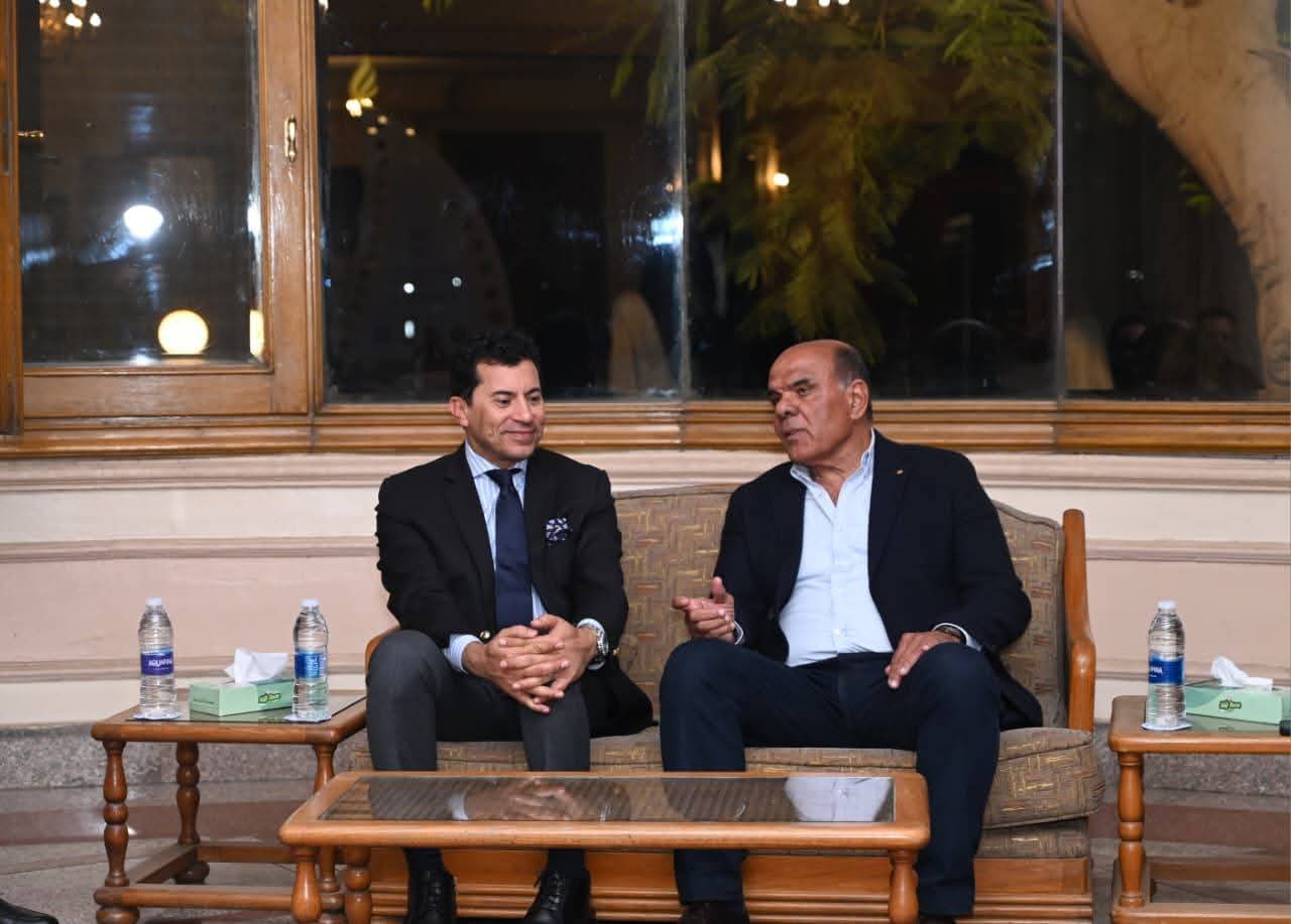 وزير الشباب من نادى المعادى : الإشادات المتبادلة بين مجلسى الأهلي والزمالك تعكس مكانة القطبين فى الرياضة المصرية