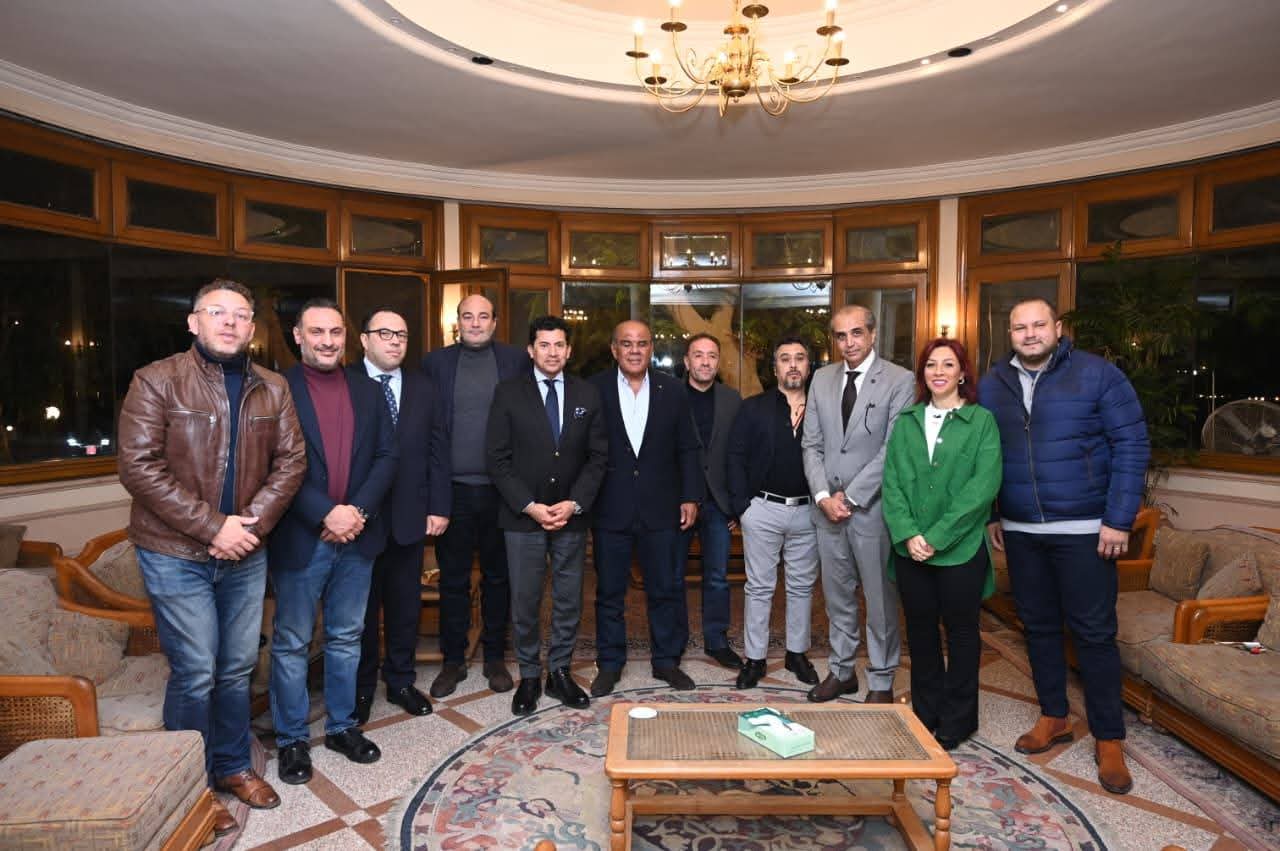محافظ بورسعيد: انتظروا ستاد المصرى صرحاً رياضياً متكاملًا يليق بتاريخ النادي وجماهيره العريقة