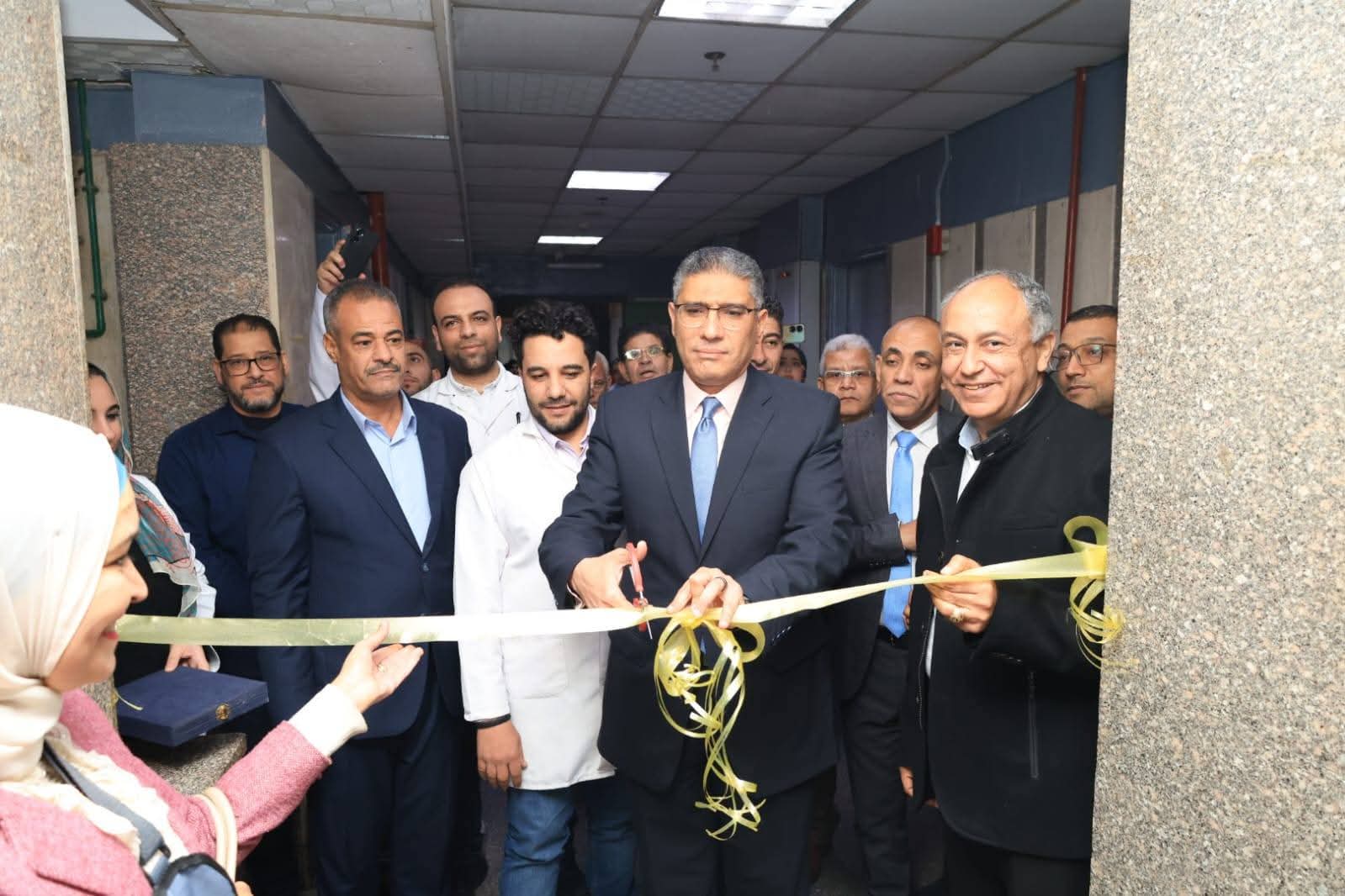 محافظ الجيزة يفتتح قسم رعاية المخ والأعصاب بمستشفى الوراق المركزى