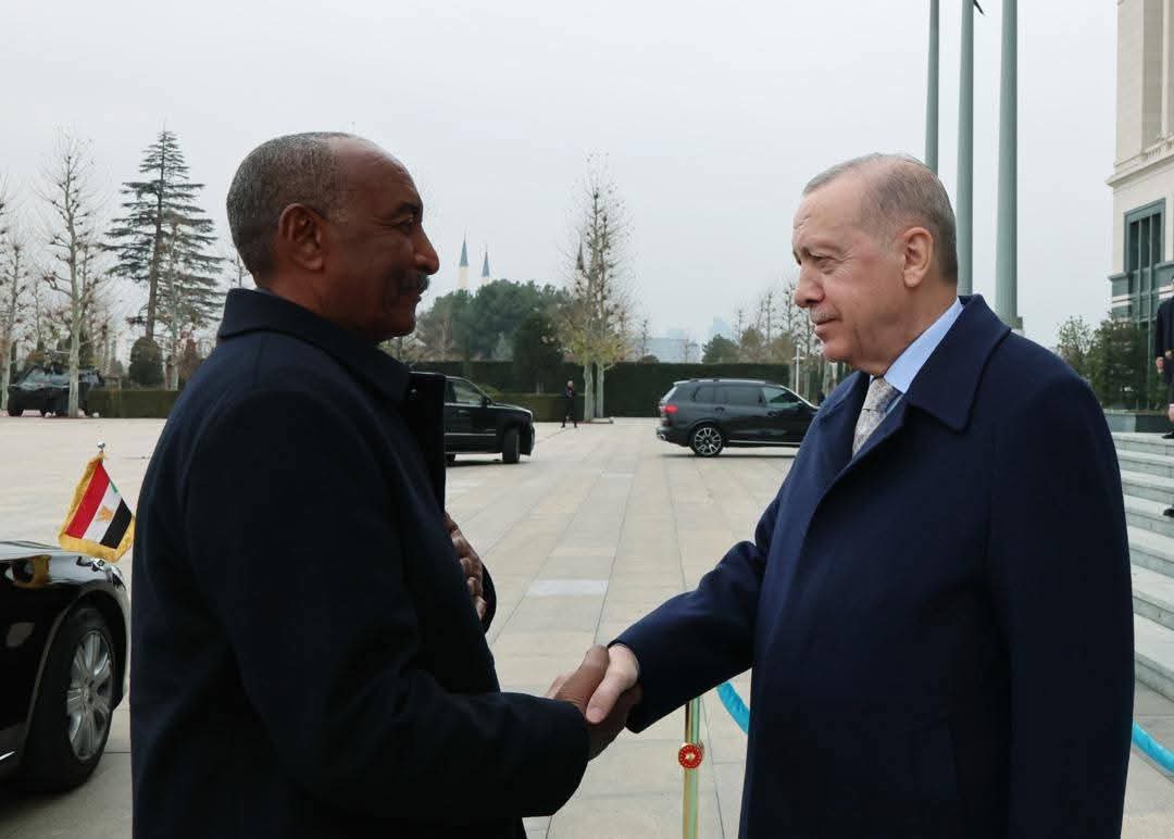 البرهان وأردوغان يبحثان فى أنقرة سبل دعم وتعزيز علاقات التعاون المشترك