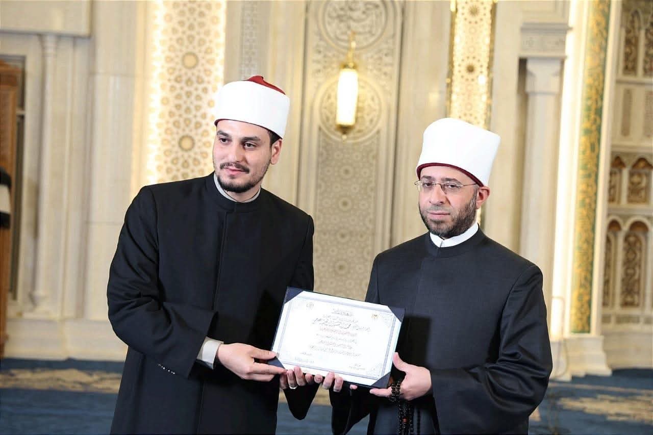 وزير الأوقاف يشهد ختام الدورات التدريبية بمسجد العلى العظيم 