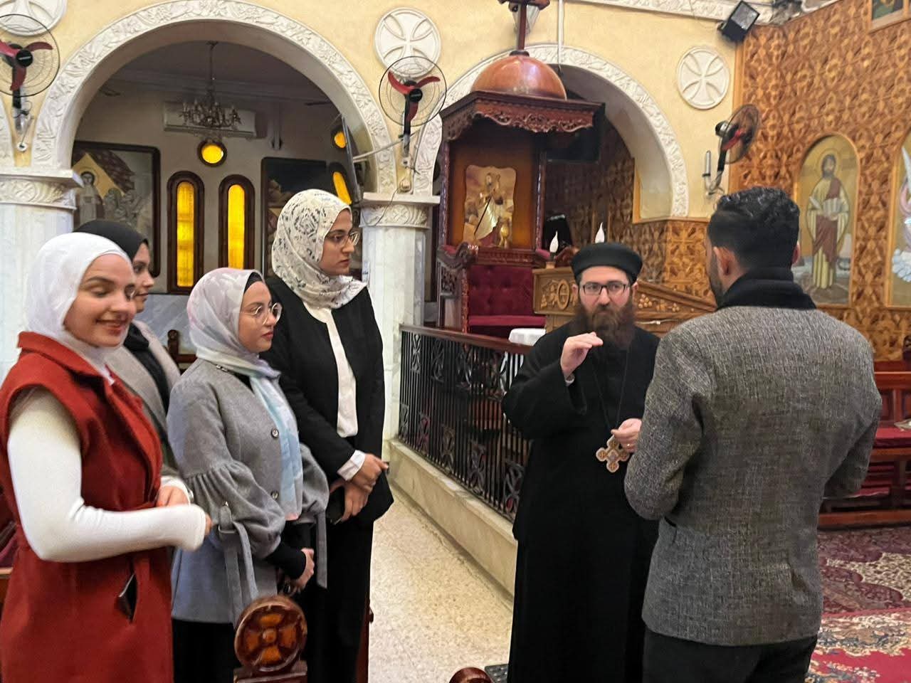 اتحاد طلاب "تحيا مصر" بالإسماعيلية يزور كنيسة مارجرجس لتقديم التهنئة بعيد الميلاد المجيد