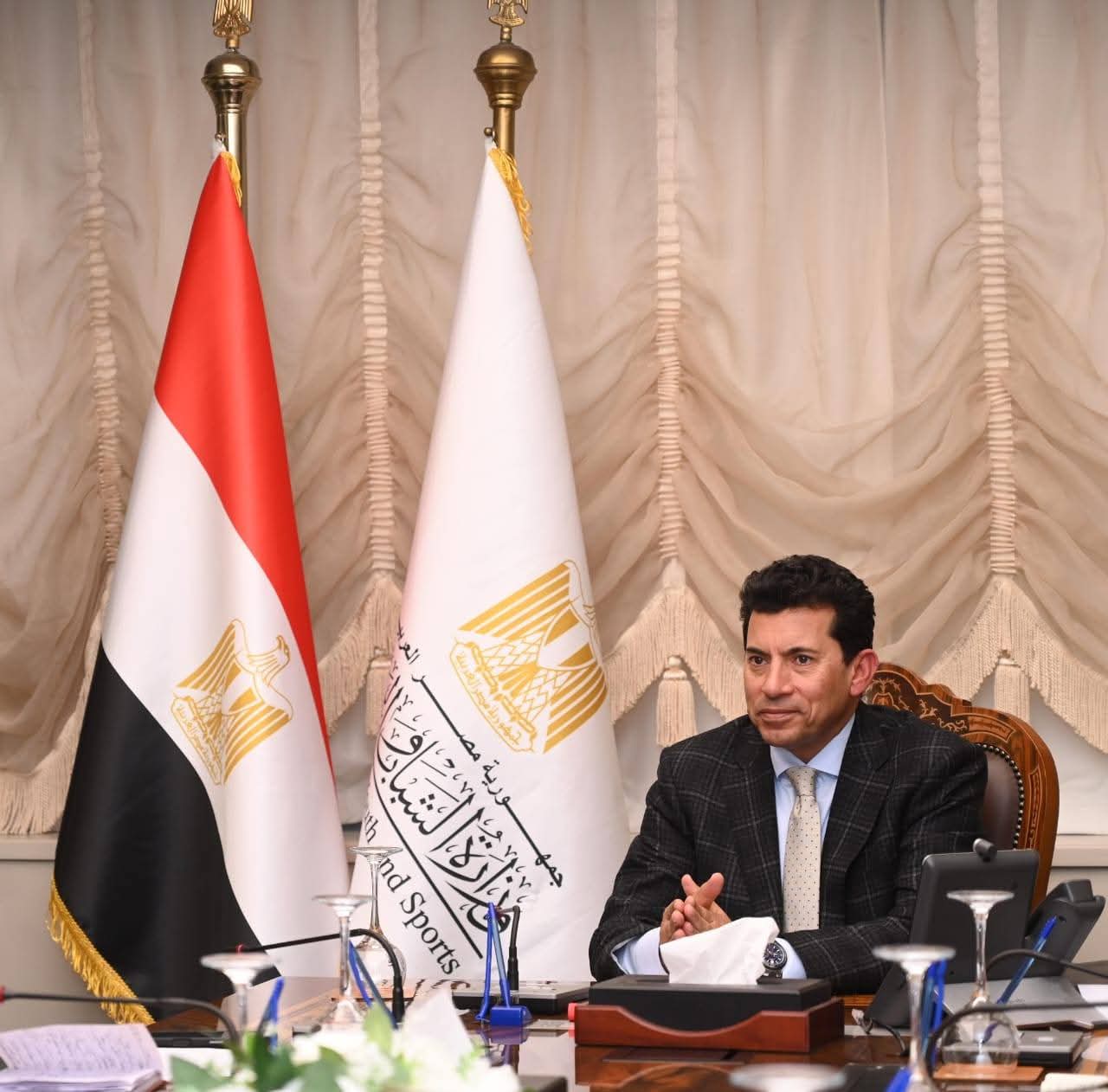 وزير الشباب يناقش استعدادات مصر لاستضافة المحطة الثانية لجولة كأس العالم FIFA 2026