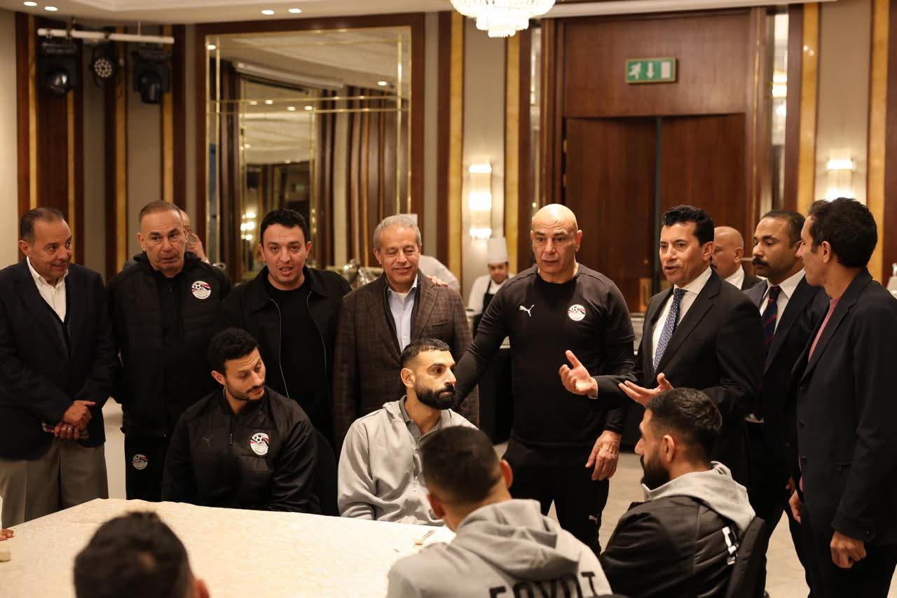 وزير الرياضة يهنئ المنتخب بالفوز على نيجيريا..ويؤكد: واثقون فى قدرتكم على تشريف مصر
