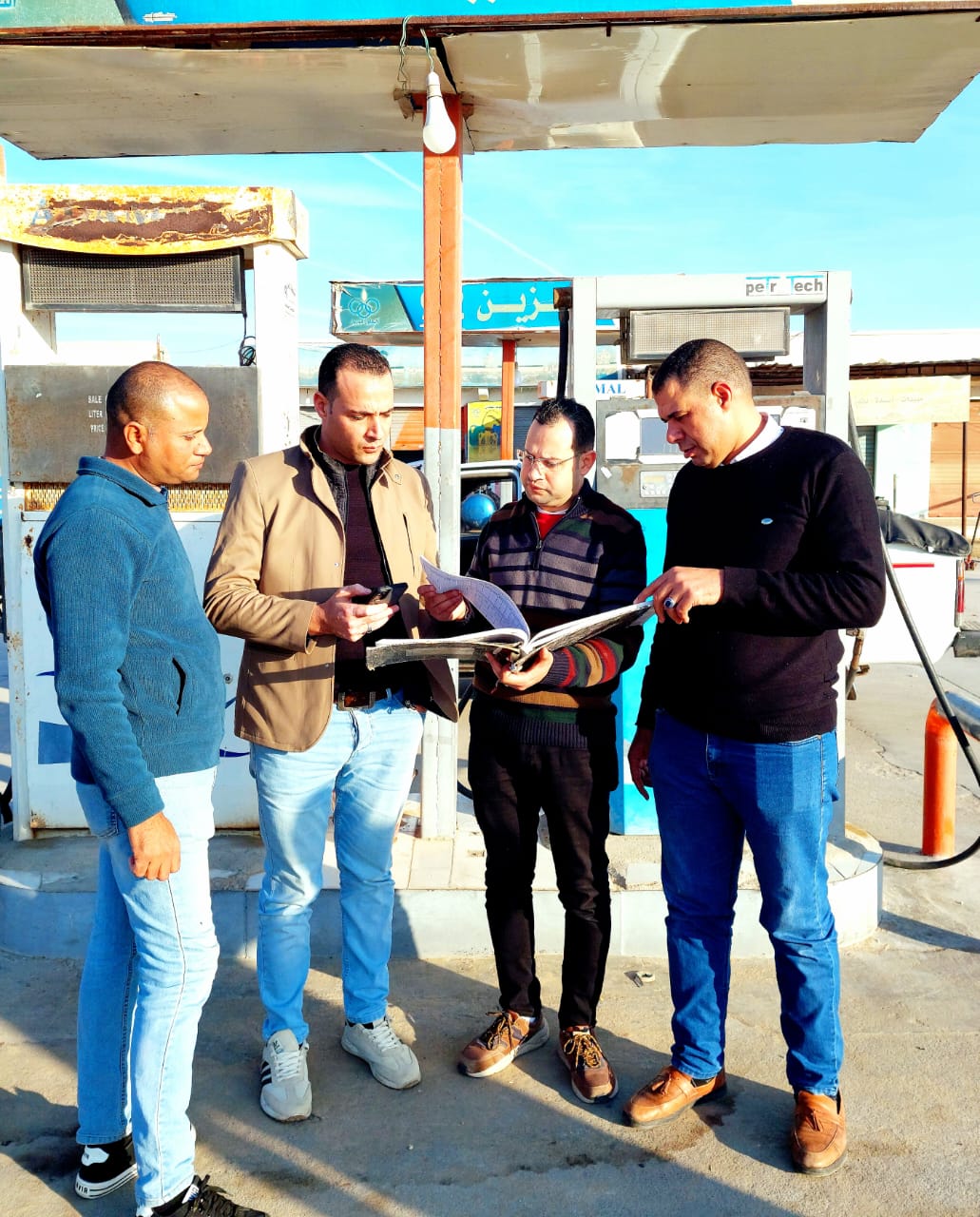 ضبط 3 محطات وقود بالبحيرة قاموا بتجميع والتصرف في 47 ألف لتر مواد بترولية - الخبر لايف