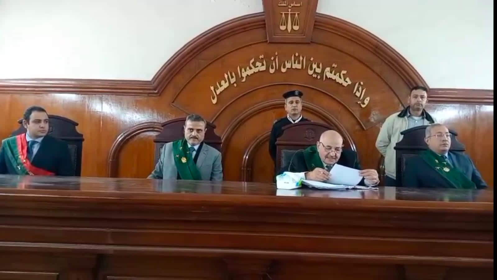 جنايات دمنهور تقضى بإحالة أوراق عاطل لفضيلة المفتى. هتك عرض طفلة