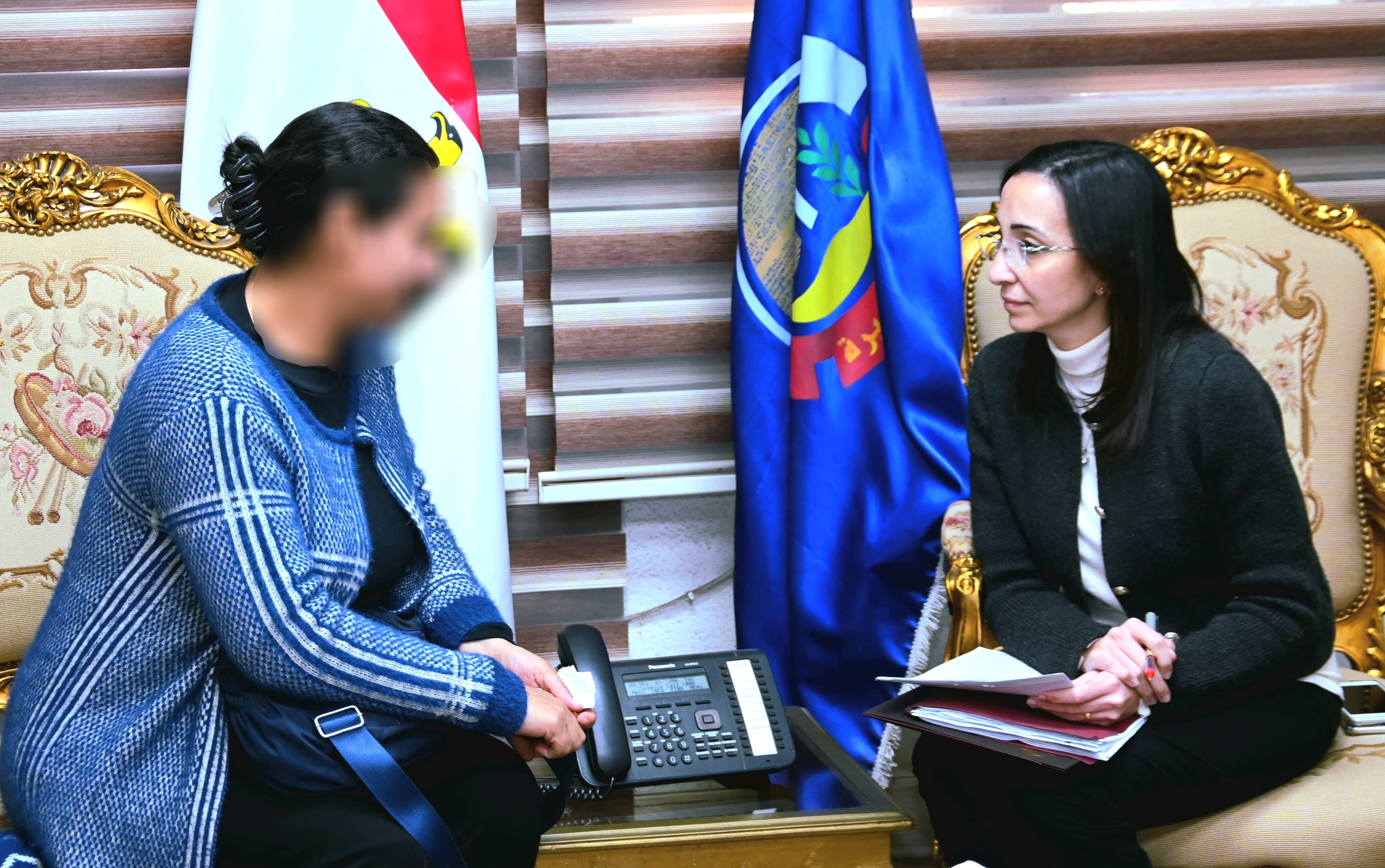 محافظ البحيرة تبحث شكاوى ومطالب 55 مواطناً خلال لقاء خدمة المواطنين 
