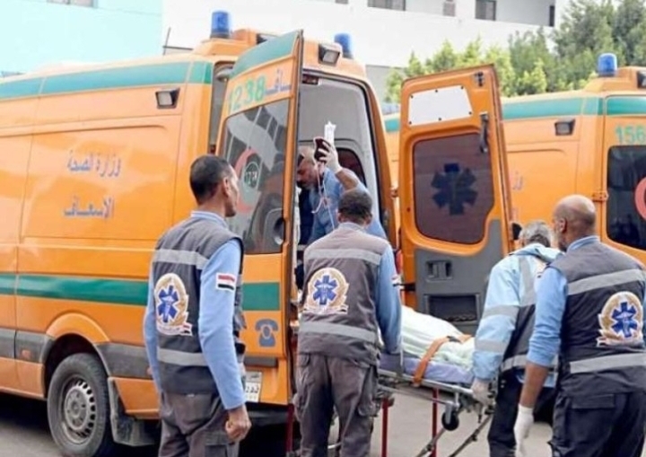 مصرع وإصابة 5 أشخاص إثر إنقلاب سيارة ملاكى بصحراوي البحيرة 