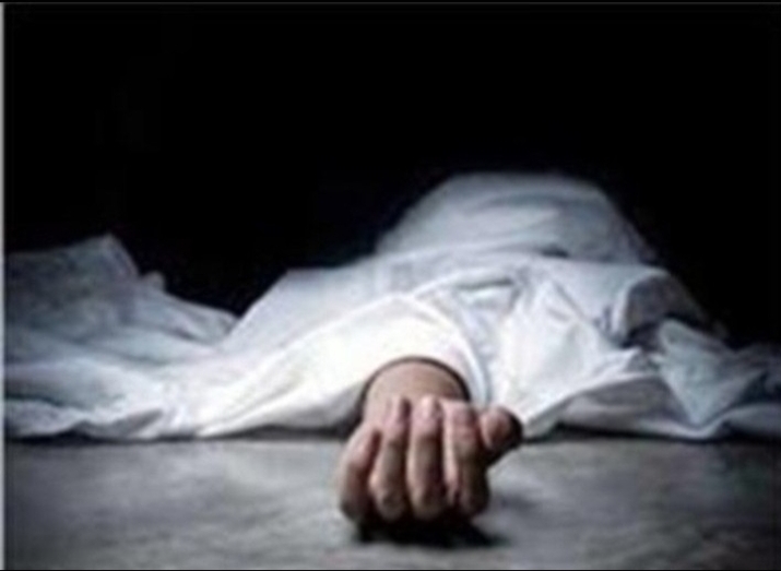 جريمة بشعة..مزارع وأنجاله الثلاثة قتلوا تاجر ماشية وأصابوا نجله بمركز دمنهور بالبحيرة 